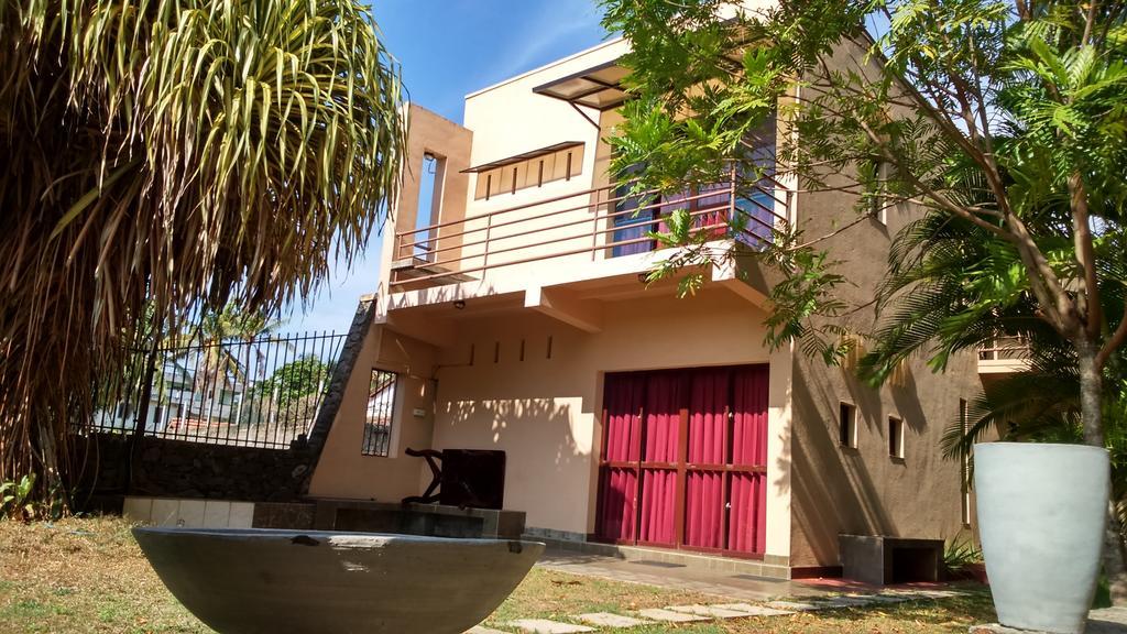 Sri Beach Bungalows And Villa Marawila Εξωτερικό φωτογραφία
